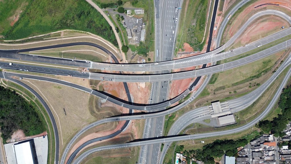 Governo de SP anuncia pacote de R$ 2 bilhões para obras em rodovias estaduais governo-de-sp-anuncia-pacote-de-r$-2-bilhoes-para-obras-em-rodovias-estaduais