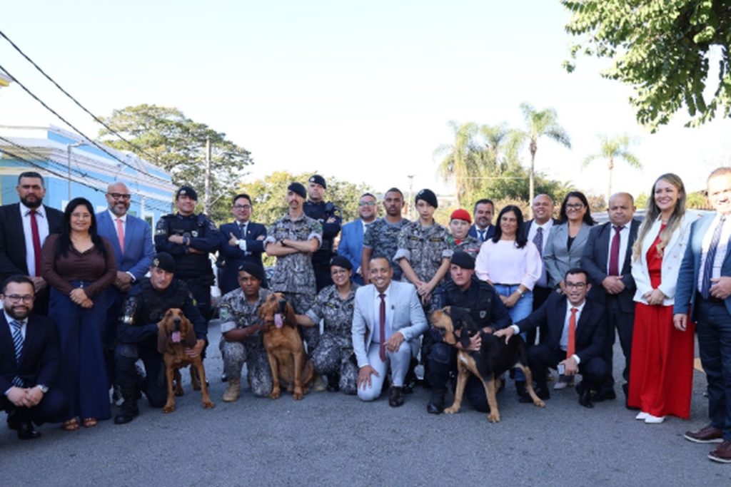 camara-de-santana-de-parnaiba-vota-projetos-e-homenagens-na-20a-sessao-ordinaria